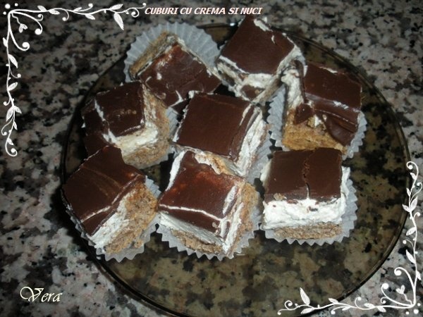 Cuburi cu crema si ciocolata