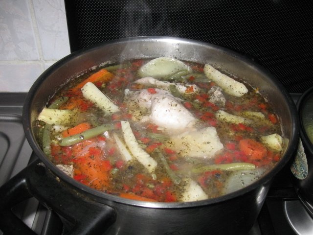 Rasol de curcan cu legume