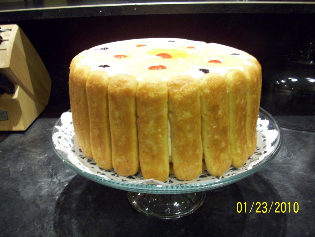 Tort  gen diplomat cu fructe