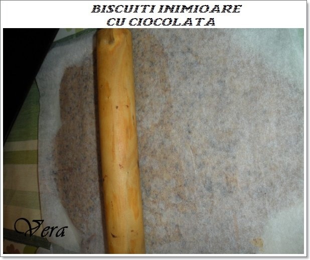 Biscuiti inimioare cu ciocolata