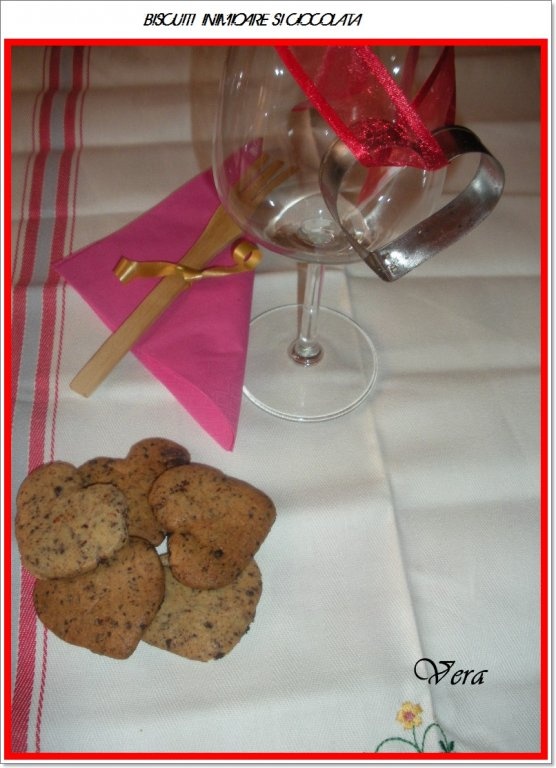 Biscuiti inimioare cu ciocolata