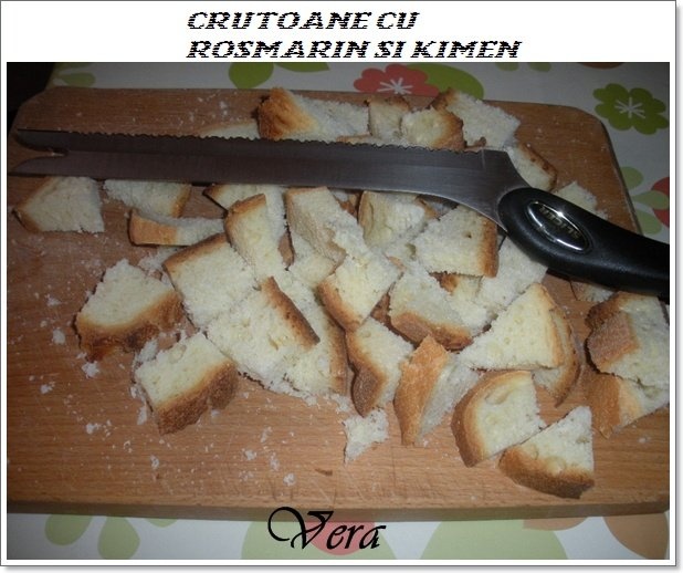 Crutoane cu rosmarin si kimen