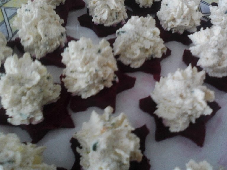 Stelute cu pasta de branza