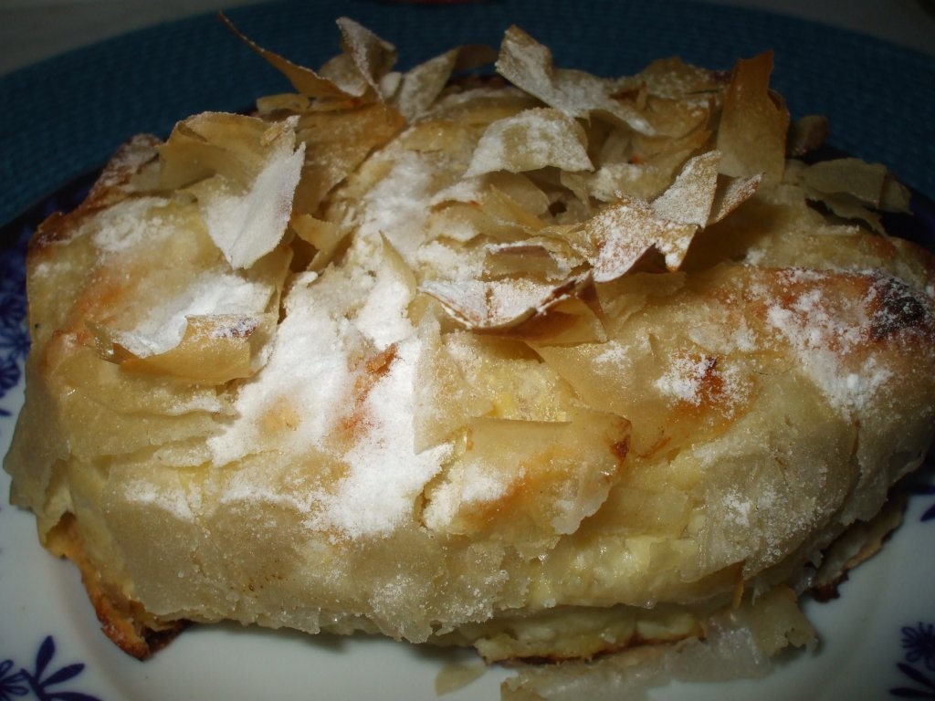 Placinta cu branza feta