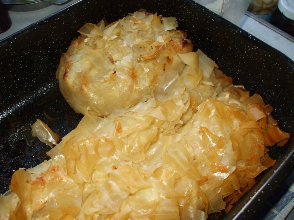 Placinta cu branza feta