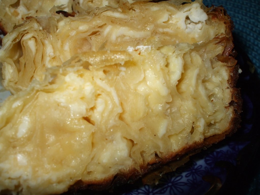 Placinta cu branza feta