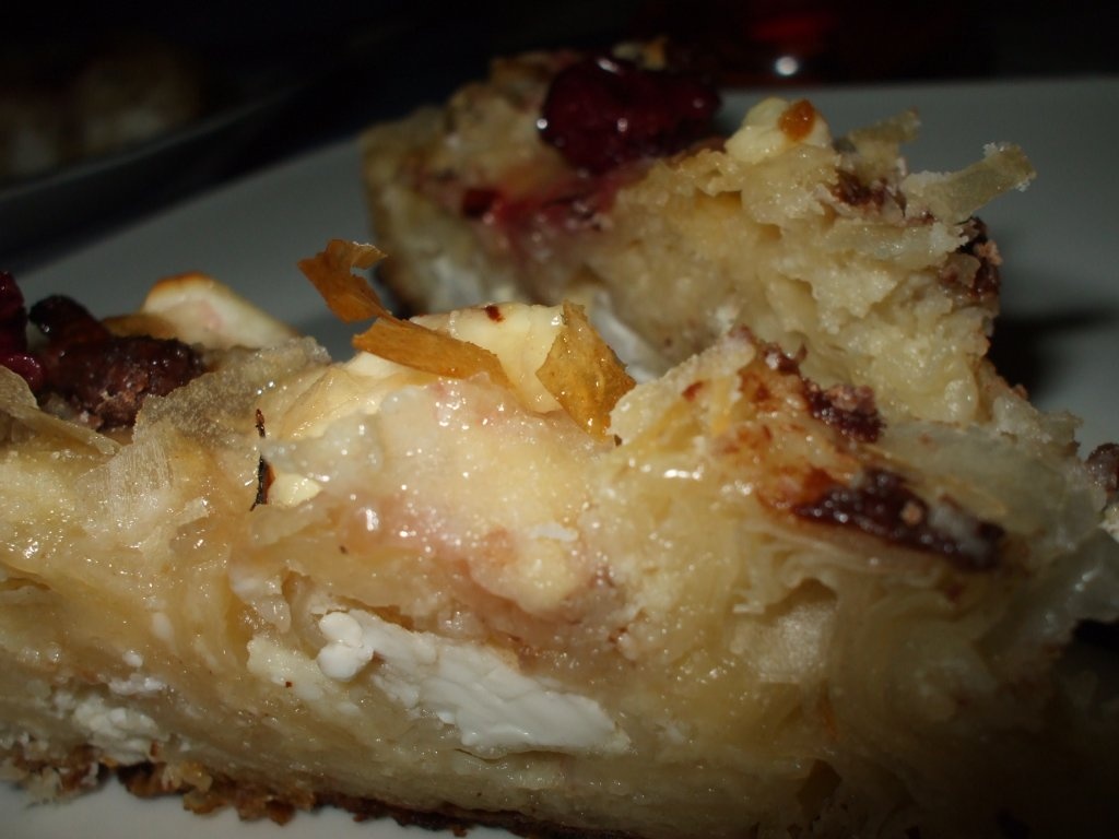 Placinta invartita cu branza si ciocolata