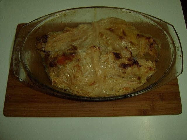 Piept de curcan invelit in foi de varza acra