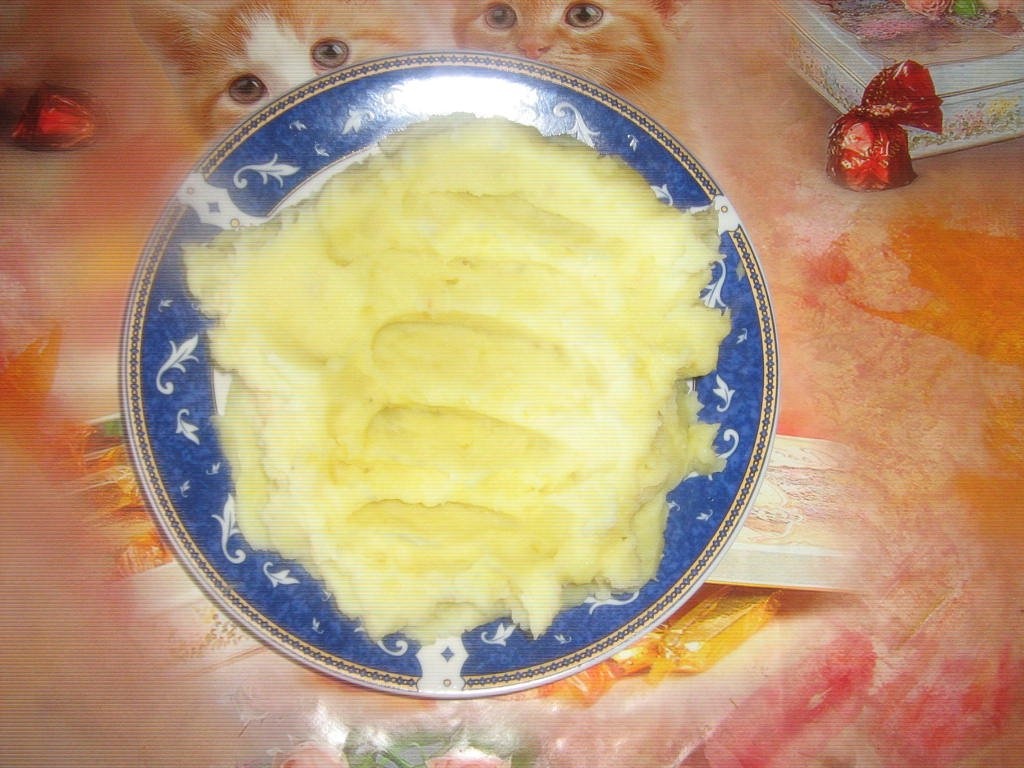 Sote de ciuperci cu piure de cartofi