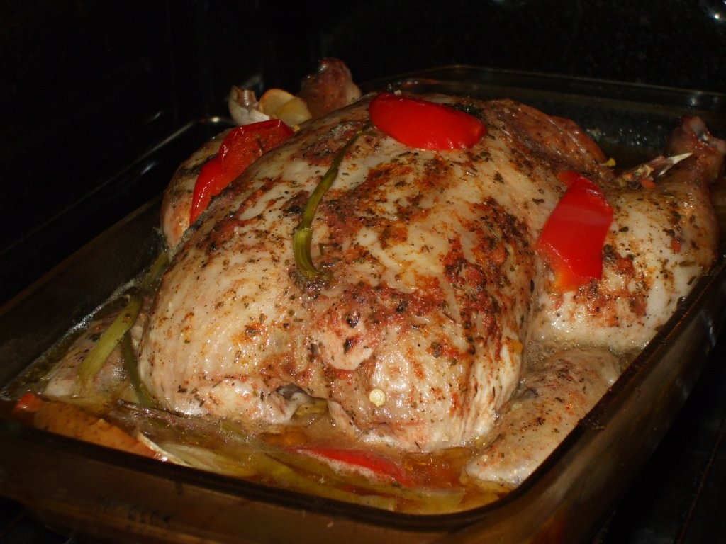 Pui la cuptor cu mar si telina