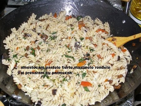 paste cu ciuperci si ardei