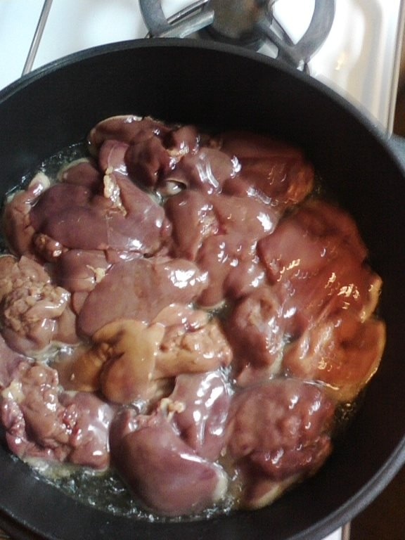 Ficatei de pui cu garnitura de orez