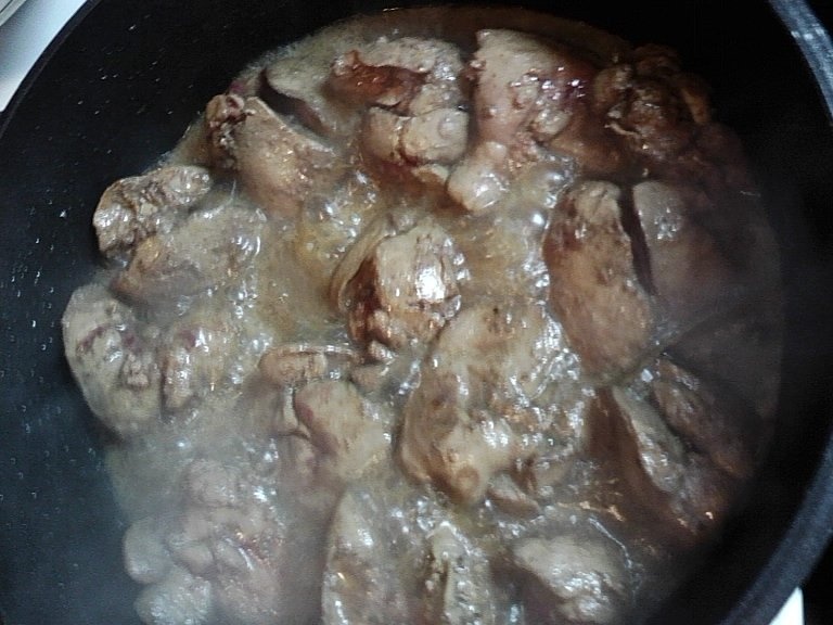 Ficatei de pui cu garnitura de orez