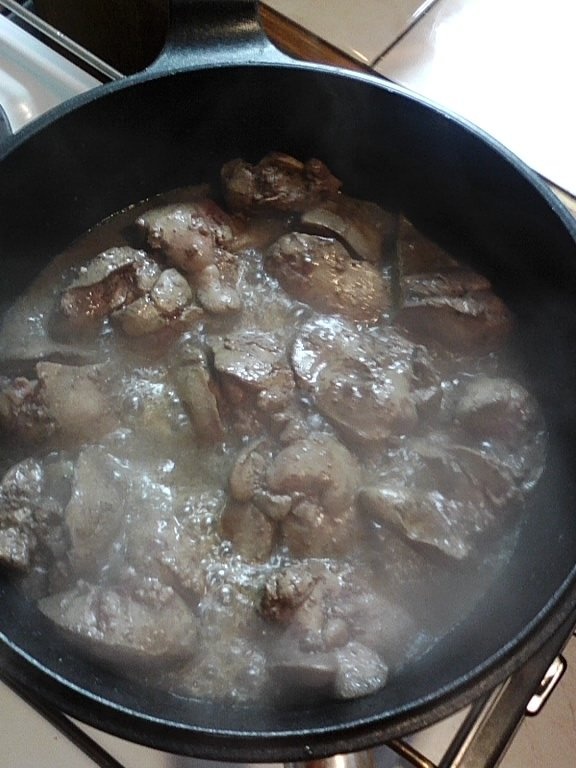 Ficatei de pui cu garnitura de orez