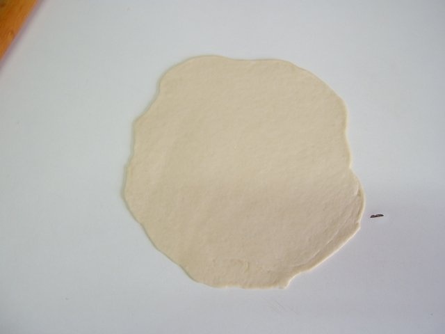 Langosi cu smantana, usturoi si branza