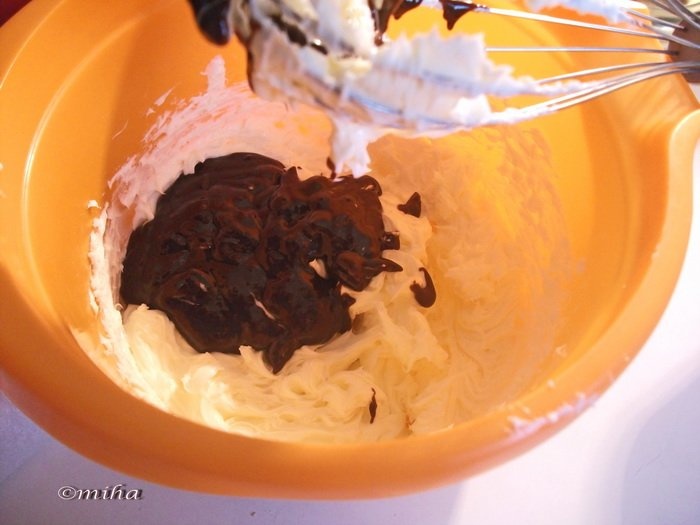 Tort Dobos cu ursuleti