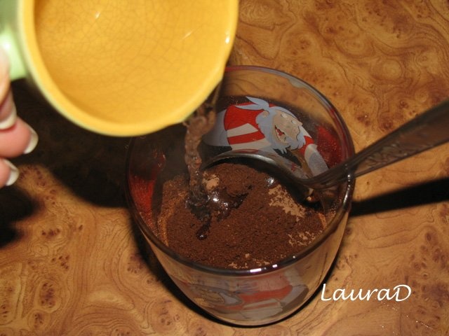 Tort cu bucati si crema de caramele