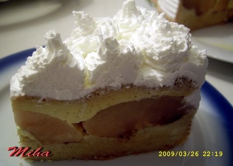 Tort cu mere si crema de zahar ars