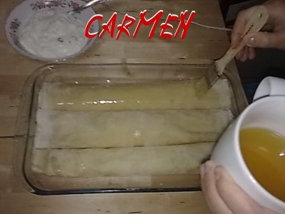 Placinta cu foi subtiri si branza de vaci dulce