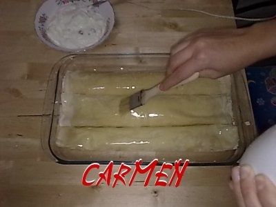 Placinta cu foi subtiri si branza de vaci dulce