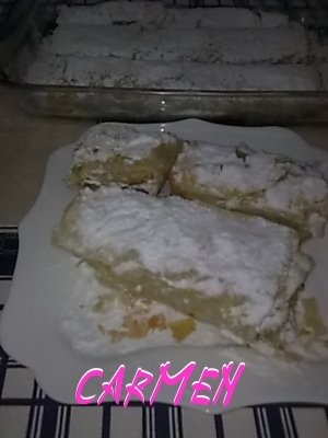 Placinta cu foi subtiri si branza de vaci dulce