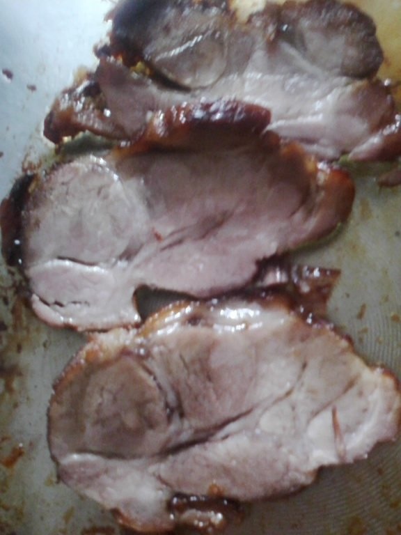 Friptura din ceafa de porc  in vasul roman