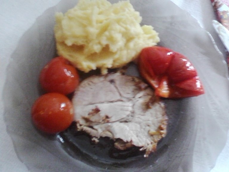 Friptura din ceafa de porc  in vasul roman