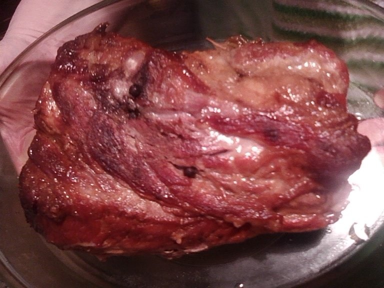 Friptura din ceafa de porc  in vasul roman