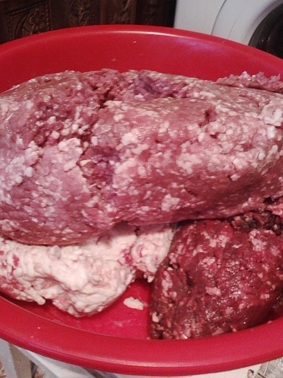 Carnati afumati de casa