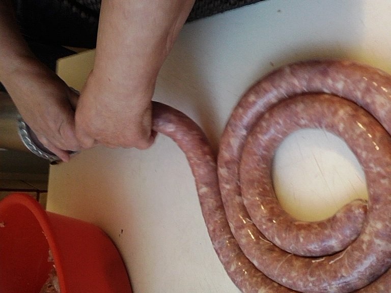 Carnati afumati de casa