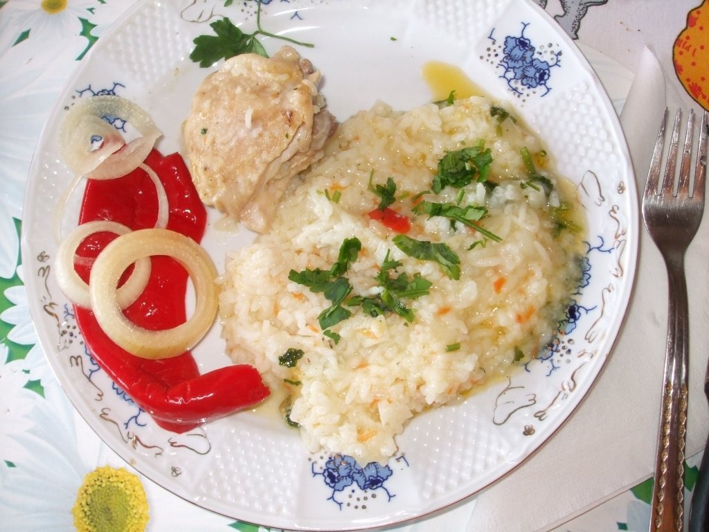 Pilaf de orez cu pui