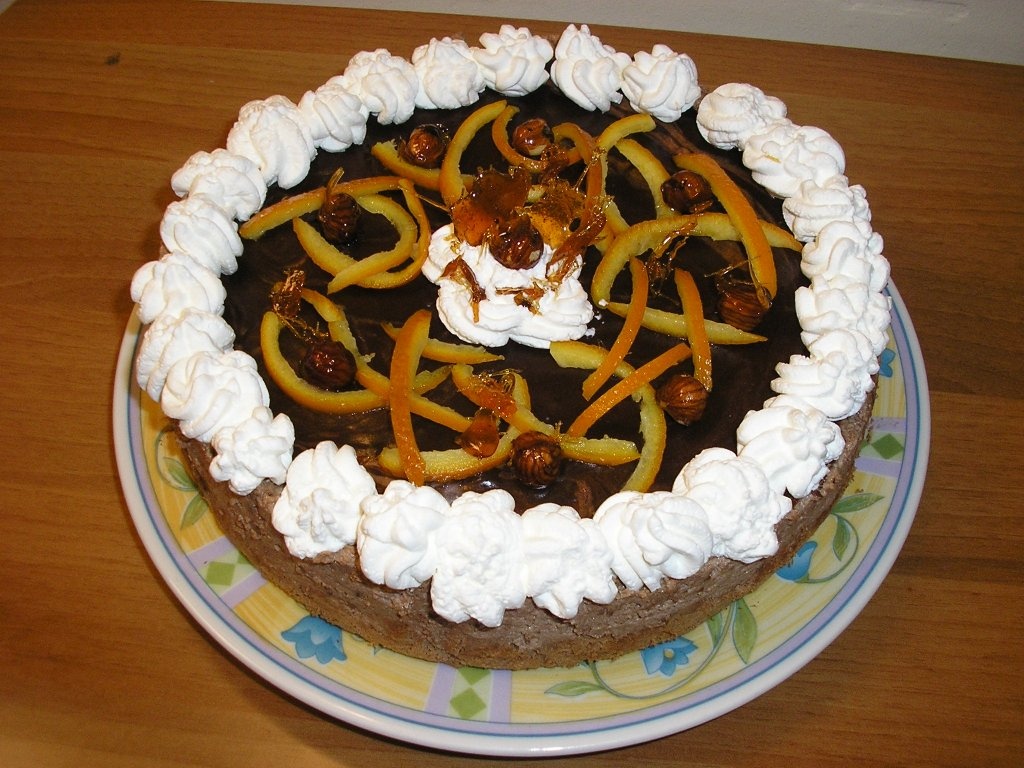 Prajitura cu mousse de praline