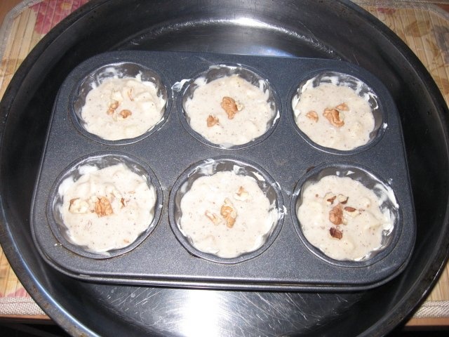 Briose  de post cu fructe si scortisoara