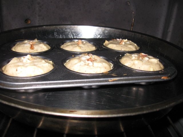 Briose  de post cu fructe si scortisoara