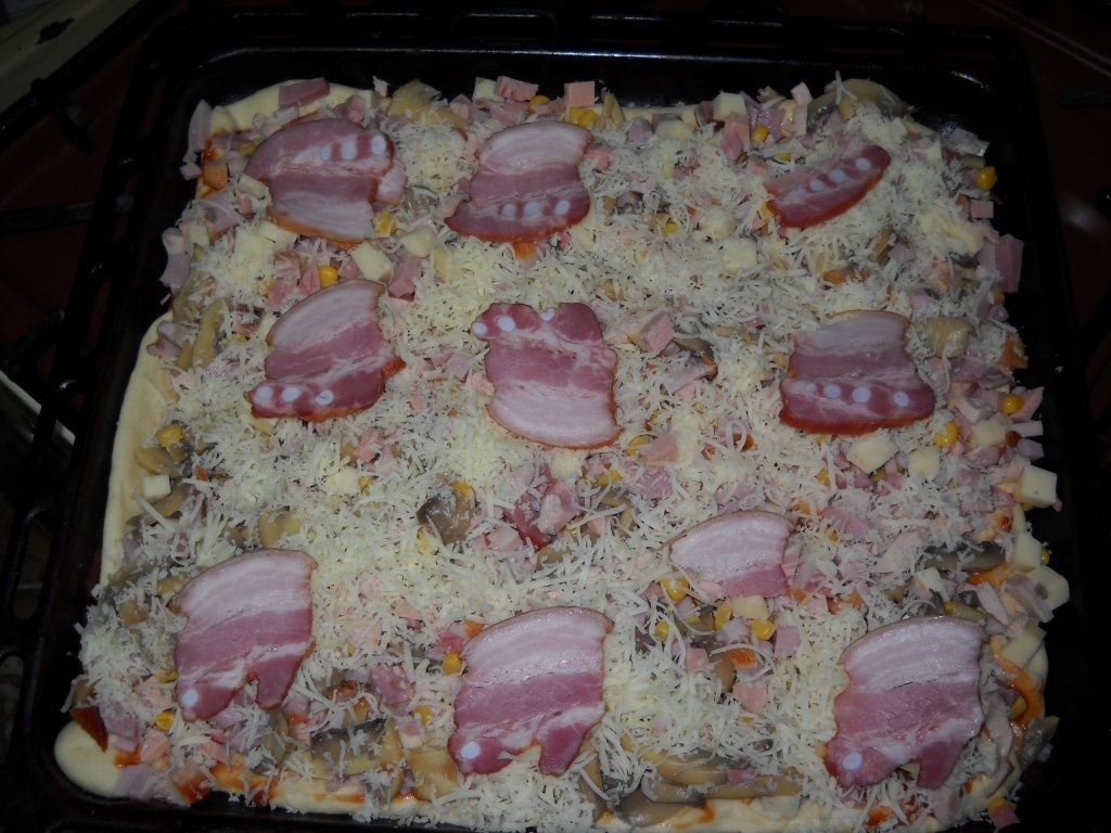 Pizza facuta in casa