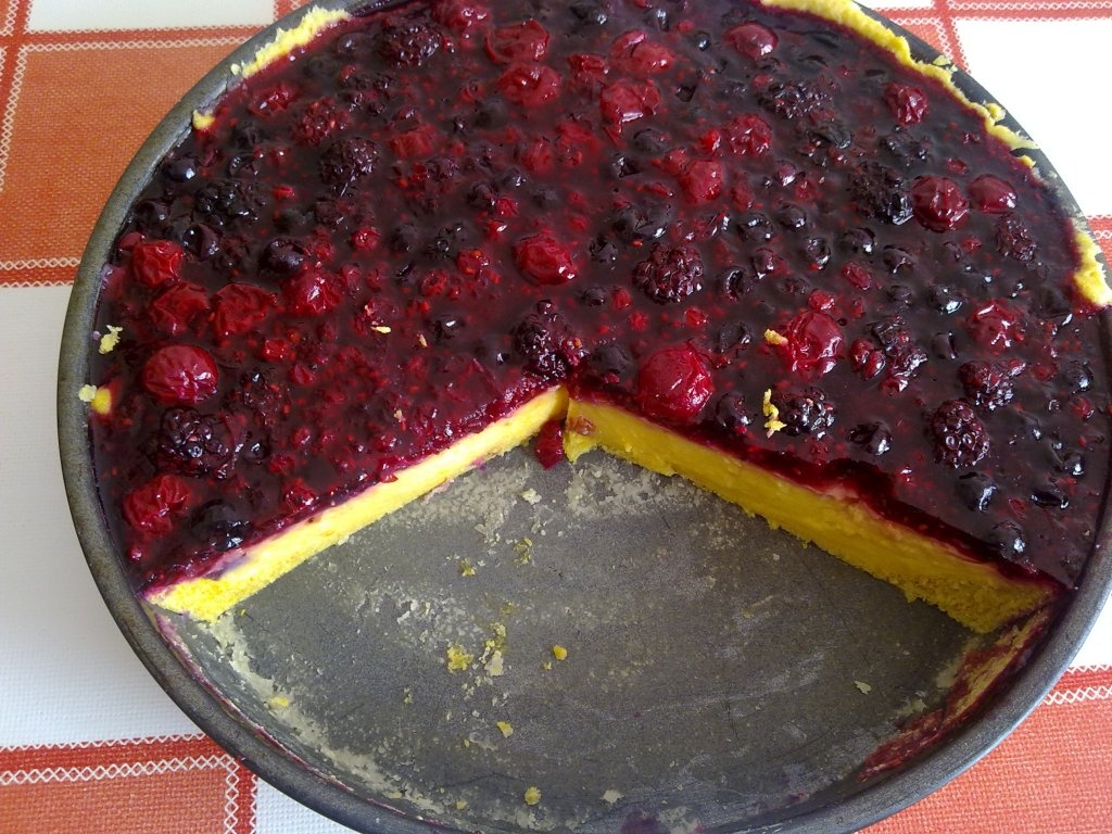 Tarta cu fructe de padure