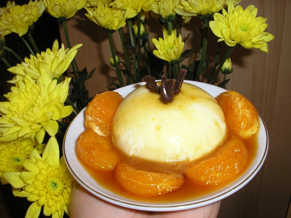 Panna cotta cu miere si portocale