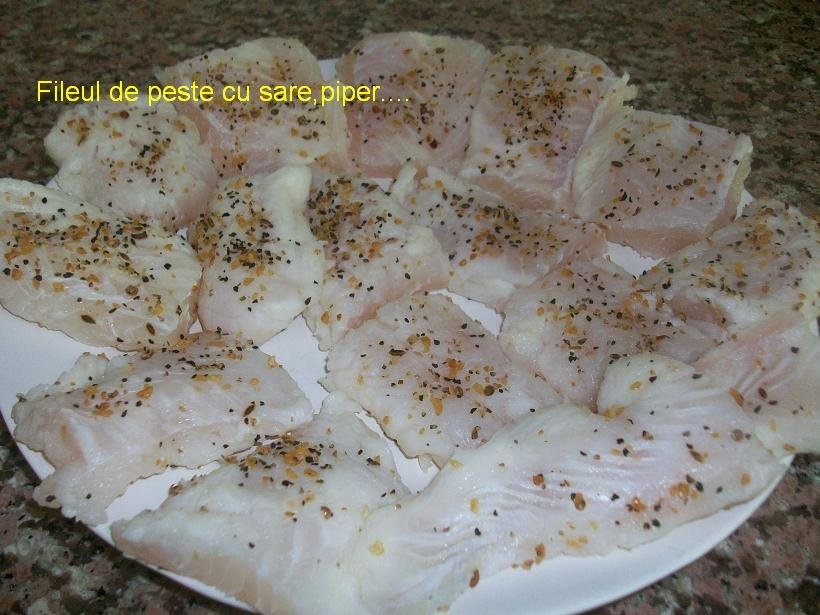 Peste  prajit,cu sos de coriandru