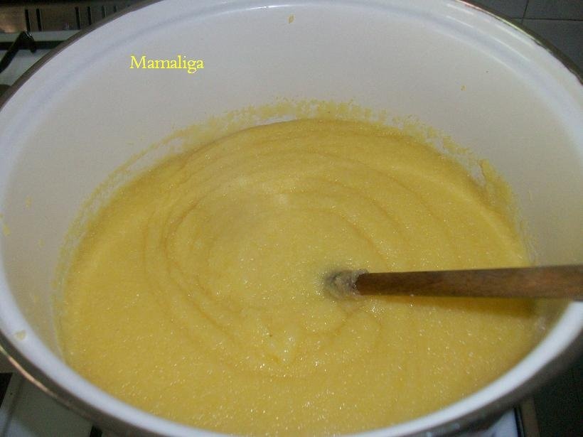 Mamaliga cu brinza