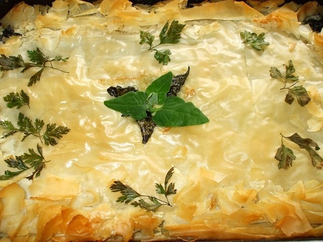 Placinta cu spanac si branza – Spanakopita (specific grecesc)