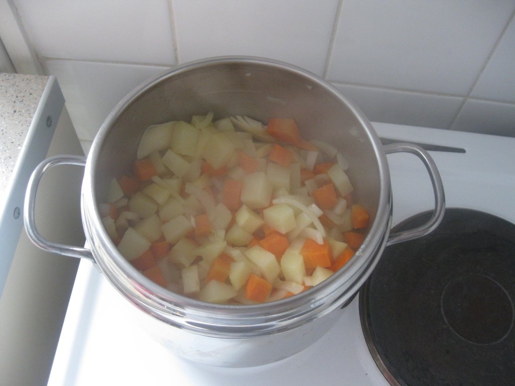 Supa crema cu suc de portocale (Sopa creme com sumo de laranja)