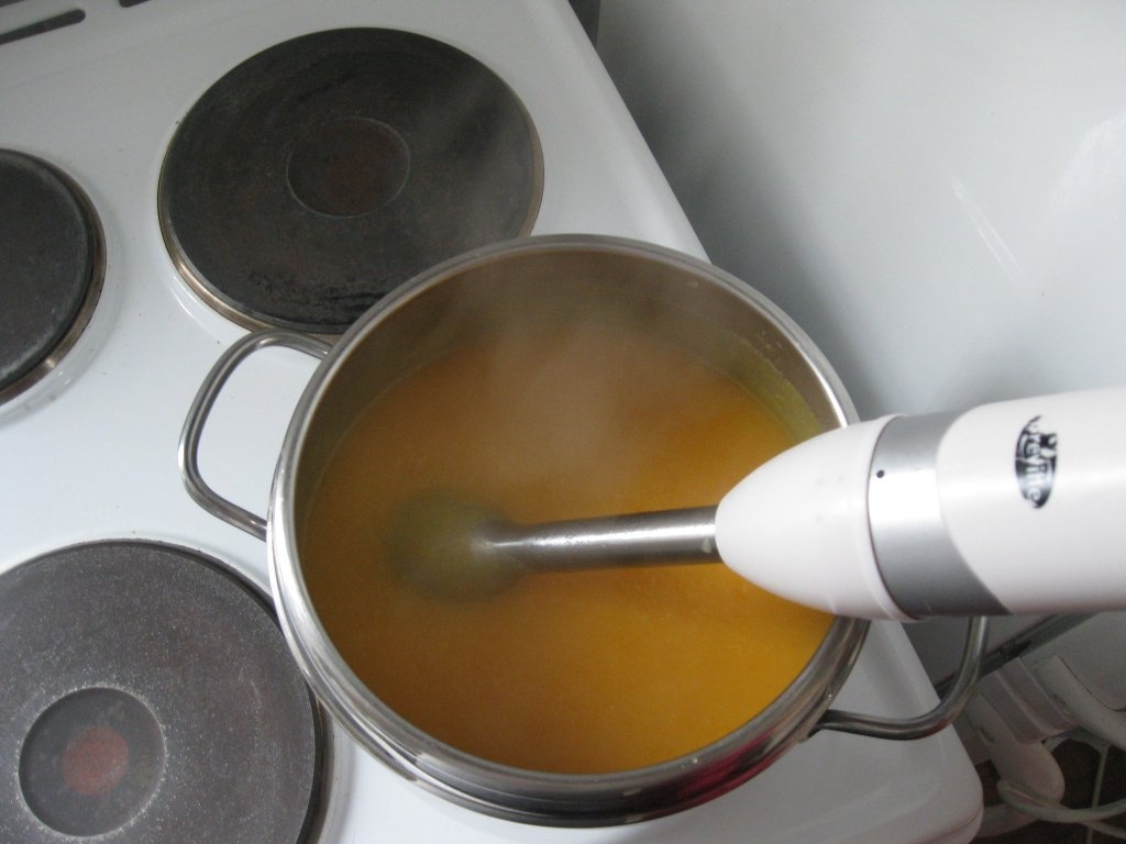 Supa crema cu suc de portocale (Sopa creme com sumo de laranja)