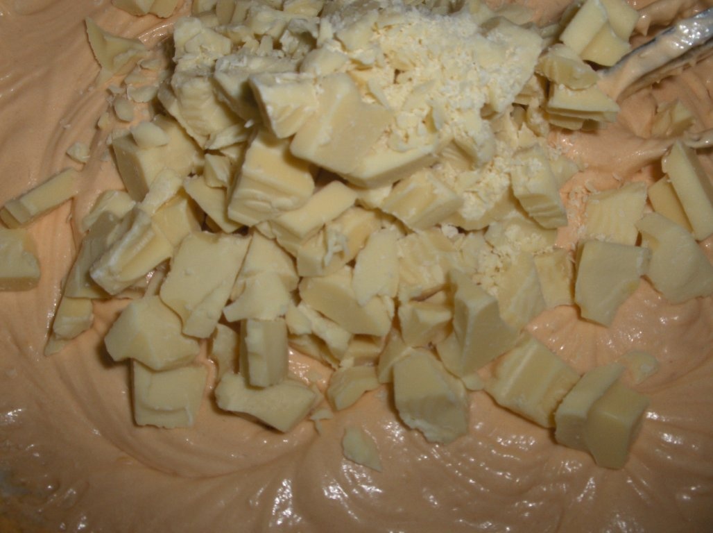 Chec de ciocolatã albã (Bolo de chocolate branco)