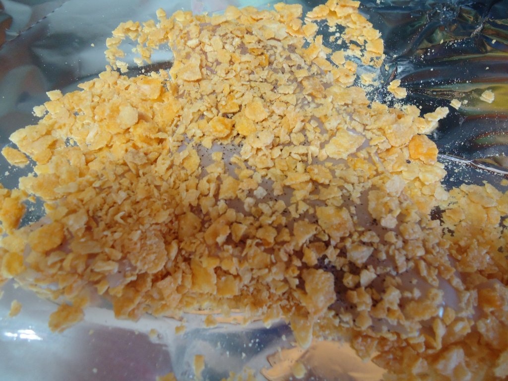 Snitele pufoase cu fulgi de porumb si susan