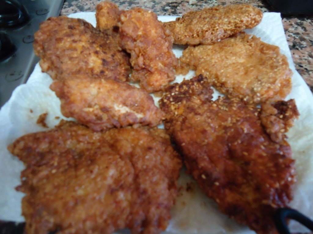 Snitele pufoase cu fulgi de porumb si susan