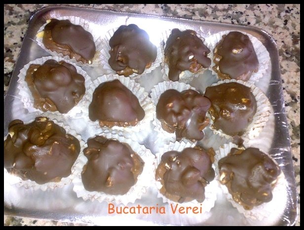 Bomboane de ciocolata cu umplutura crocanta