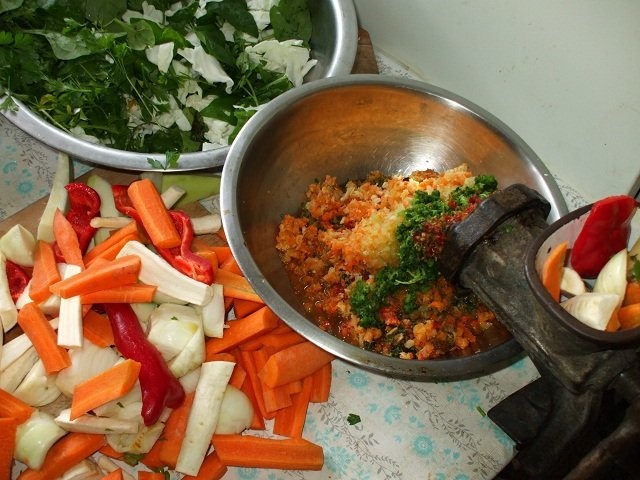 Legume si zarzavaturi cu sare pentru ciorbe