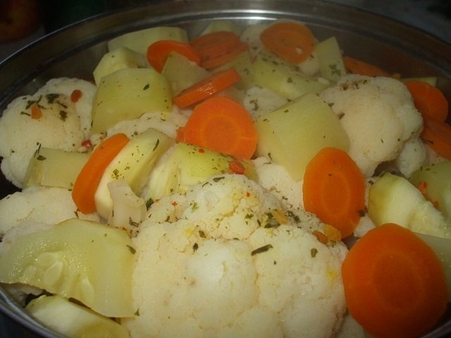 Conopida natur cu sos bechamel