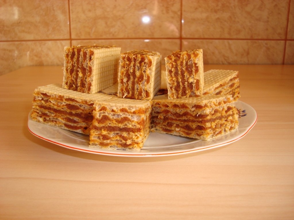 Napolitane cu crema caramel