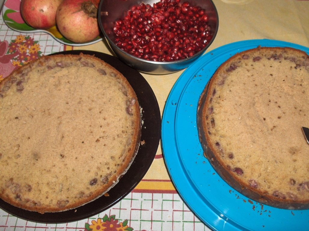 Tort de rodii cu zahãr brun